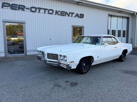 Oldsmobile Delta 88 5 of 17