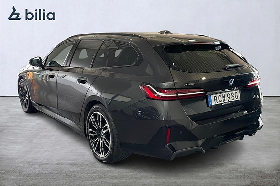 BMW 530e 2 of 18