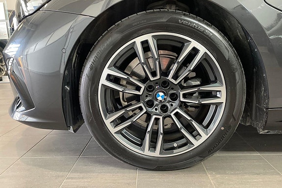 BMW 530e 15 of 18