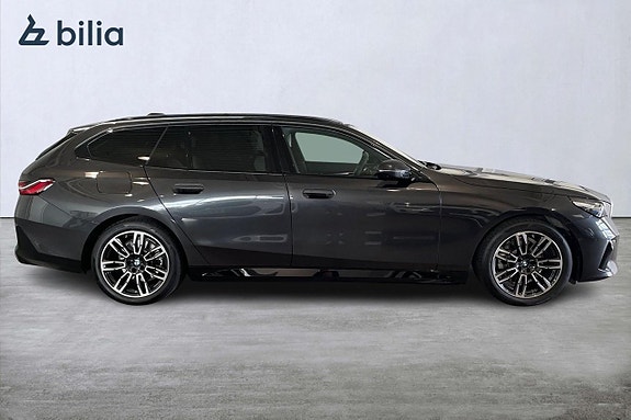 BMW 530e 16 of 18