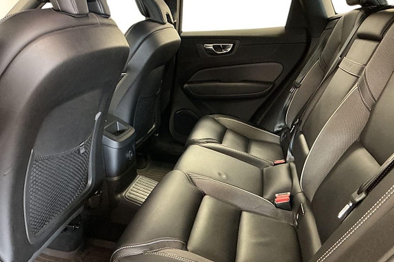 Volvo XC60 19 of 30