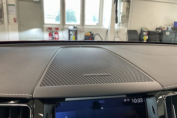 Volvo XC60 20 of 30