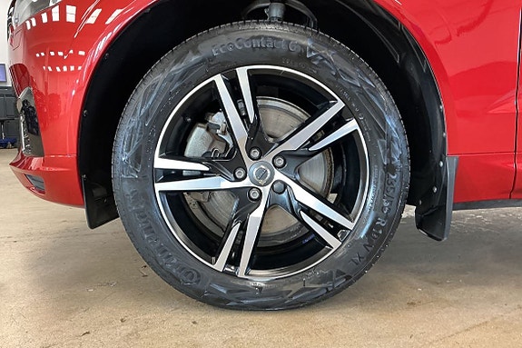 Volvo XC60 11 of 30