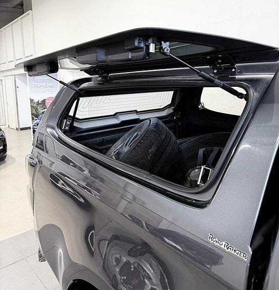 Isuzu D-max 11 of 12