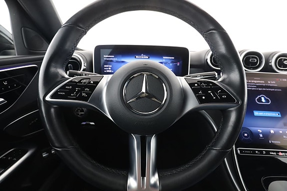 Mercedes-Benz C300 19 of 30