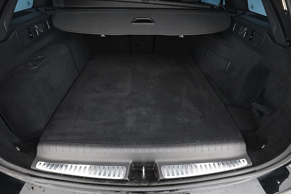 Mercedes-Benz C300 18 of 30