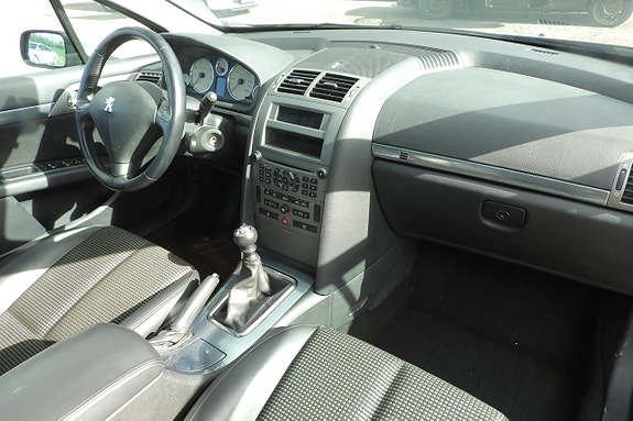 Peugeot 407 10 of 12