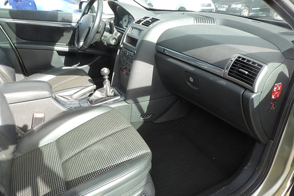 Peugeot 407 9 of 12