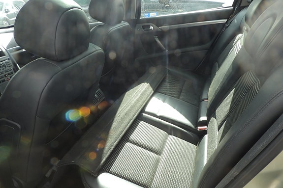 Peugeot 407 6 of 12