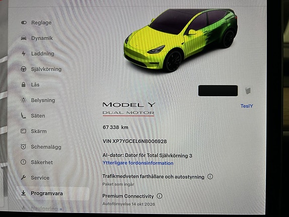 Tesla Model Y 25 of 26