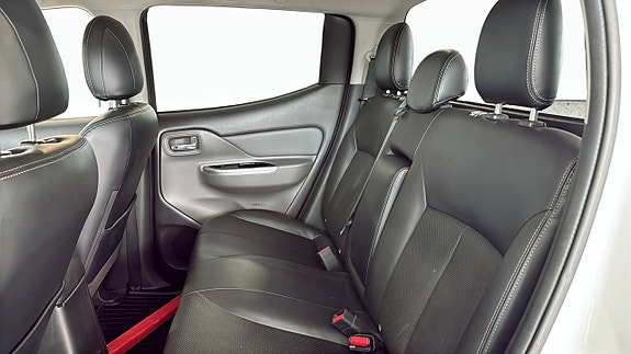Mitsubishi L200 5 of 9