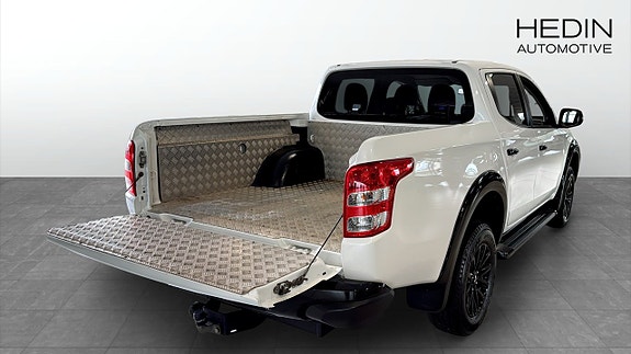 Mitsubishi L200 7 of 9