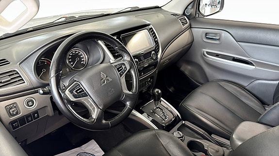 Mitsubishi L200 3 of 9