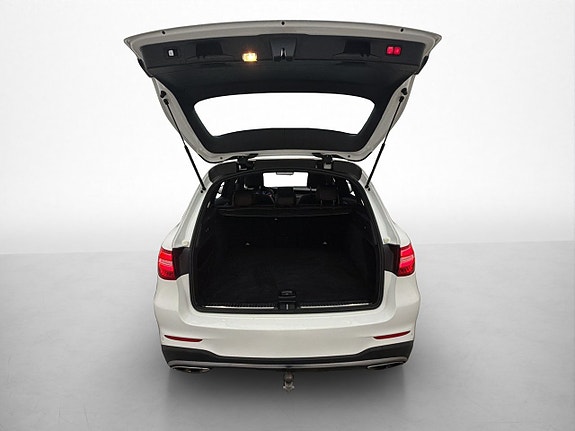 Mercedes-Benz GLC43 9 of 30