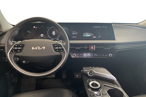 Kia EV6 11 of 28