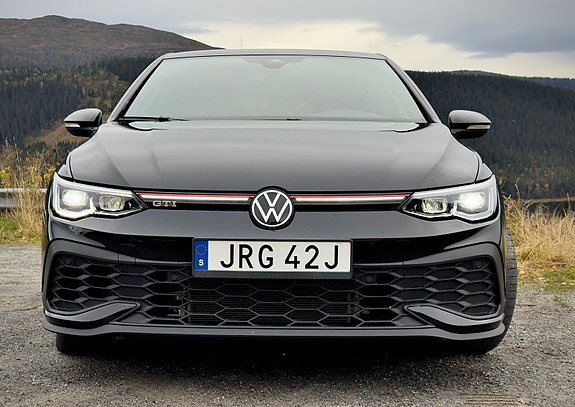 Volkswagen Golf VIII 3 of 21