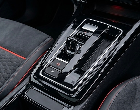Volkswagen Golf VIII 15 of 21