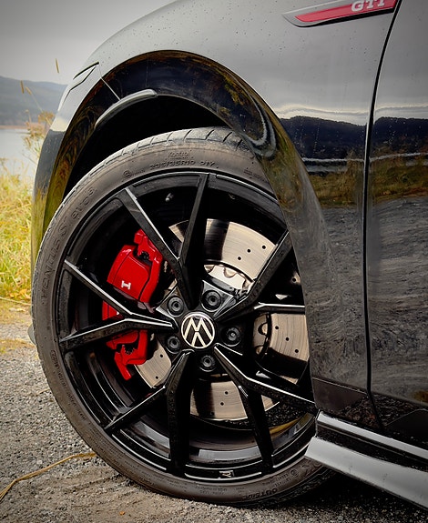 Volkswagen Golf VIII 10 of 21