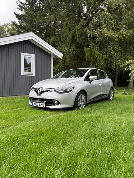Renault Clio 3 of 12