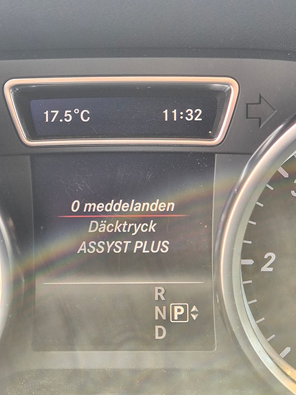 Mercedes-Benz ML250 9 of 13