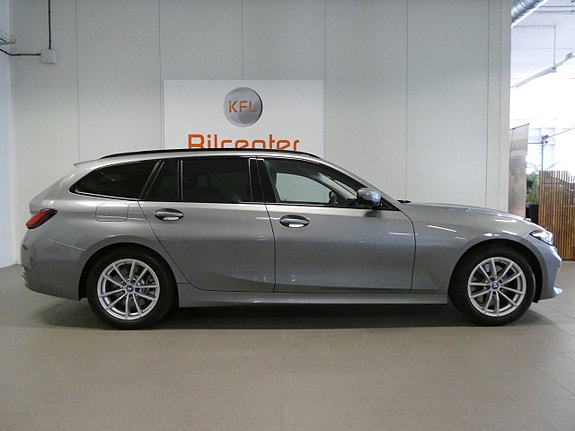 BMW 330e 8 of 24