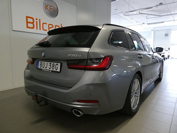 BMW 330e 9 of 24