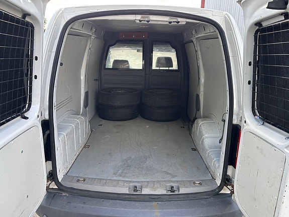 Volkswagen Caddy Maxi 6 of 8