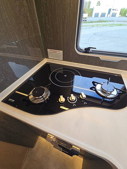 Hymer MasterLine I 890 Blackline 13 of 21