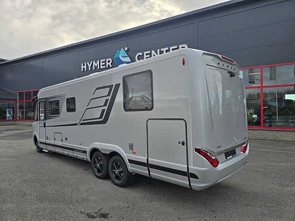 Hymer MasterLine I 890 Blackline 2 of 21
