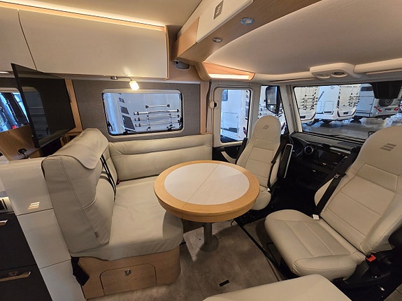Hymer MasterLine I 890 Blackline 8 of 21