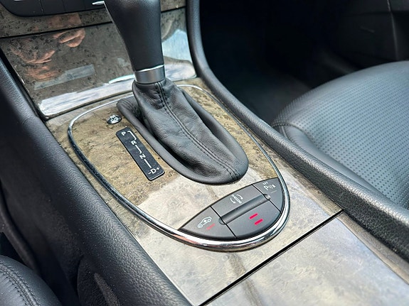 Mercedes-Benz E63 23 of 29