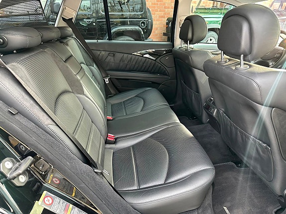 Mercedes-Benz E63 15 of 29