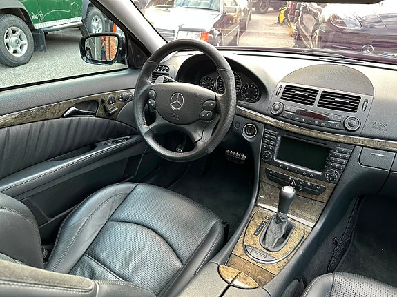 Mercedes-Benz E63 11 of 29