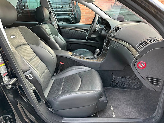 Mercedes-Benz E63 14 of 29