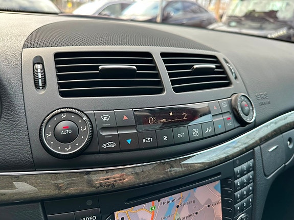 Mercedes-Benz E63 24 of 29