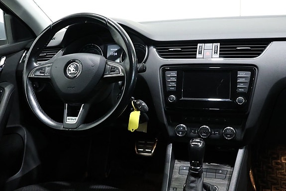 Skoda Octavia 8 of 18