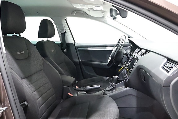 Skoda Octavia 10 of 18