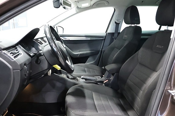 Skoda Octavia 6 of 18