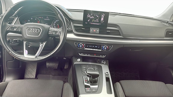 Audi Q5 10 of 12