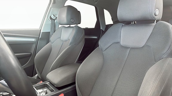 Audi Q5 8 of 12
