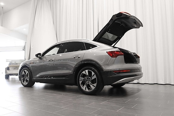 Audi e-tron Sportback 4 of 24