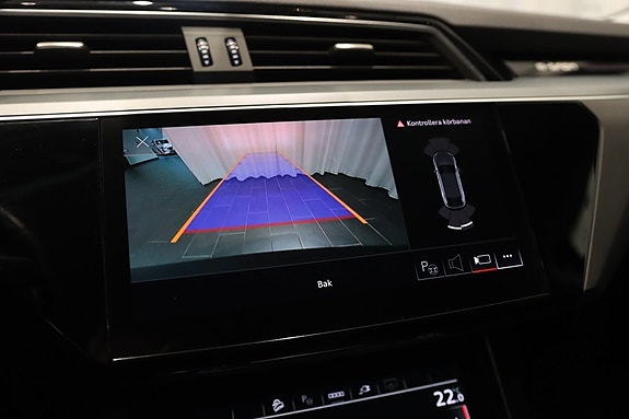 Audi e-tron Sportback 18 of 24
