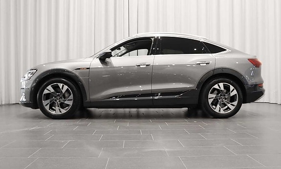 Audi e-tron Sportback 2 of 24