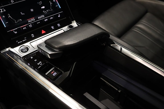 Audi e-tron Sportback 21 of 24