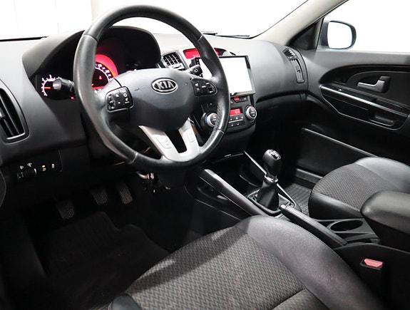Kia Ceed 9 of 16