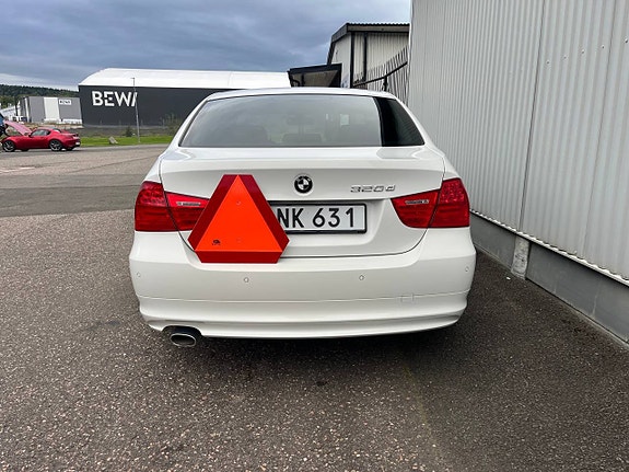 BMW 320d 7 of 11