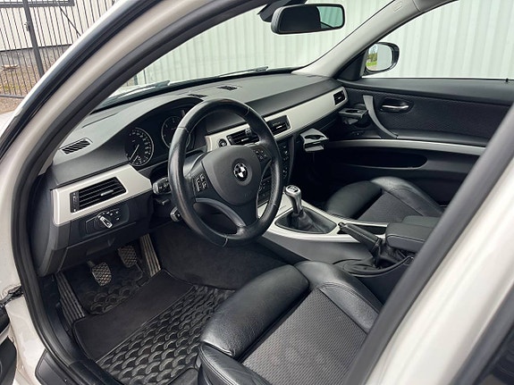BMW 320d 10 of 11