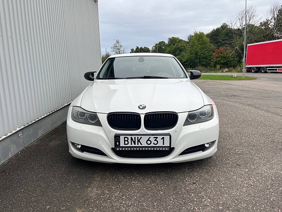 BMW 320d 6 of 11