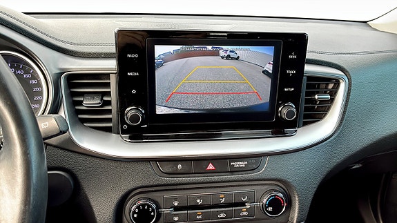 Kia Ceed 9 of 13