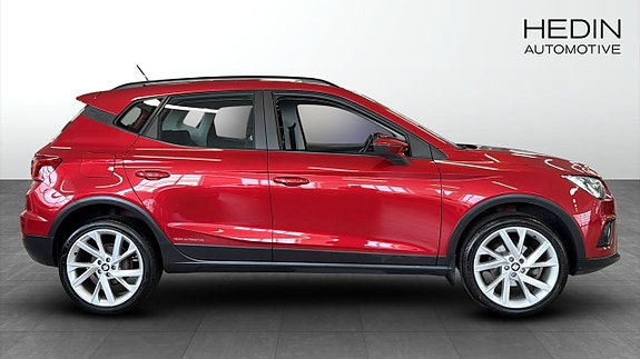 Seat Arona 4 of 19